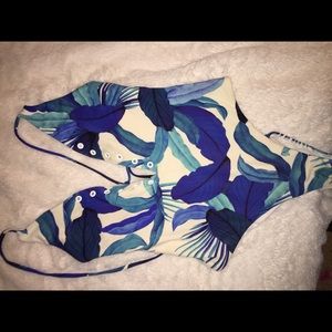 PAC sun la hearts one piece